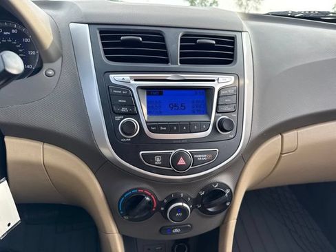 Used 2014 Hyundai Accent GLS FWD image 10