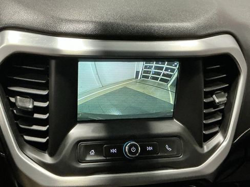 Used 2019 GMC Acadia SLE w/ LPO, Floor Liner Package image 4