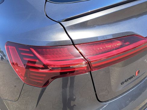 Used 2023 Audi e-tron S Prestige w/ Prestige Package AWD/4WD image 38