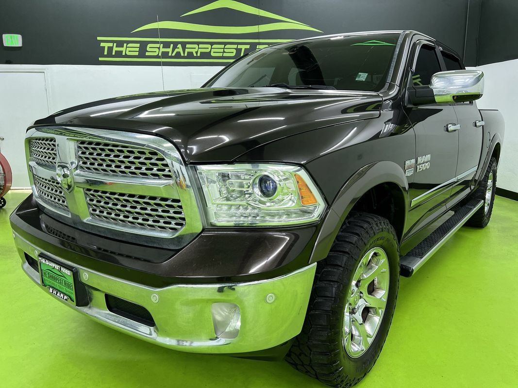 Used 2017 RAM 1500 Laramie w/ Convenience Group AWD/4WD image 5
