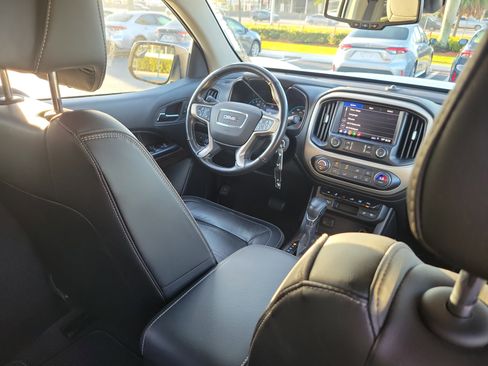 Used 2022 GMC Canyon Denali image 14