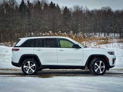 New 2026 Jeep Grand Cherokee Limited image 2