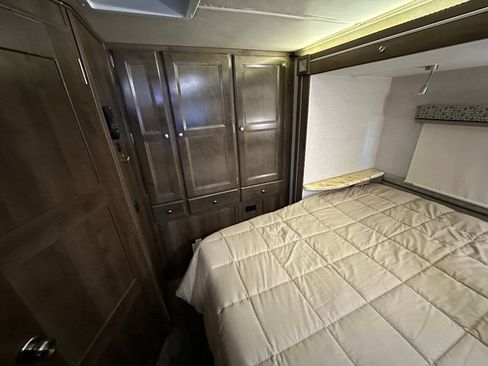 Used 2017 Mercedes-Benz Sprinter 3500 image 11
