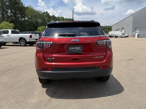 Certified 2025 Jeep Compass Limited AWD/4WD image 5