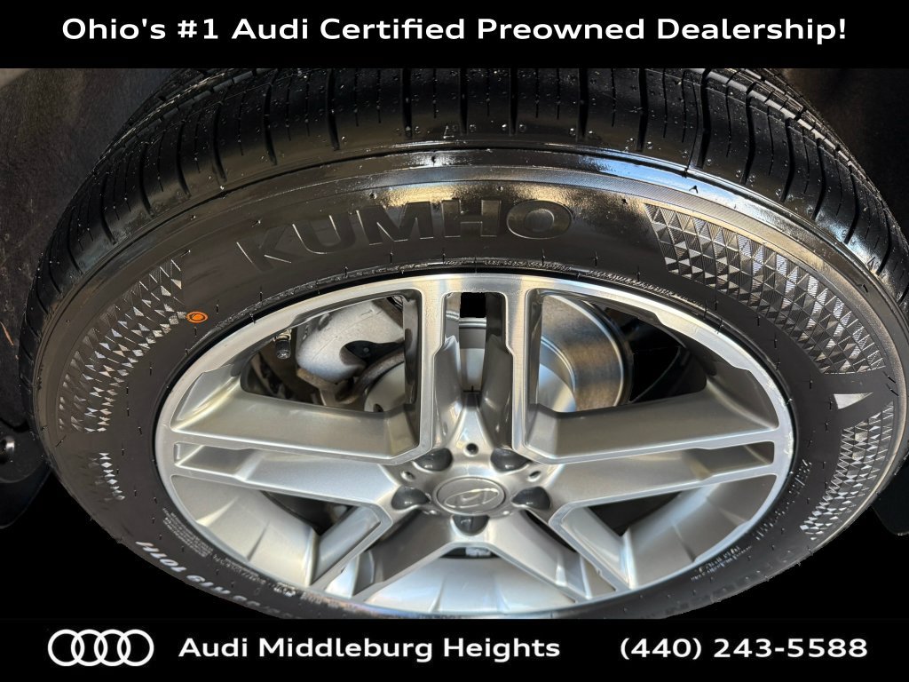 Used 2018 Hyundai Santa Fe Limited AWD/4WD image 17