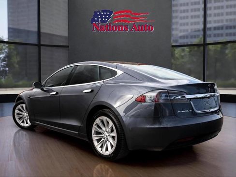 Used 2018 Tesla Model S 100D image 3