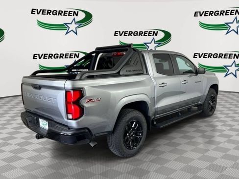 Used 2025 Chevrolet Colorado Z71 w/ Midnight Edition AWD/4WD image 5