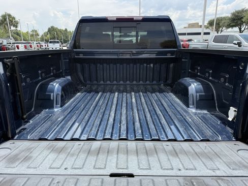 Used 2022 Chevrolet Silverado 1500 LTZ w/ LTZ Convenience Package II RWD image 30