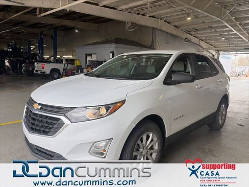 Used 2021 Chevrolet Equinox LS w/ LS Convenience Package image 1