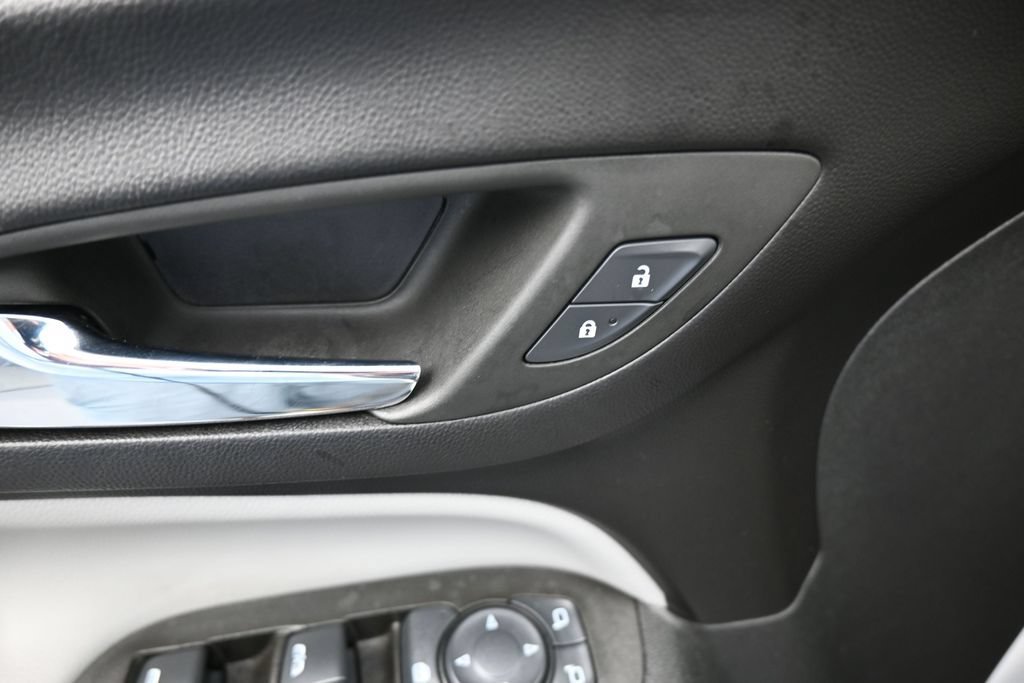 Used 2024 Chevrolet Equinox LS w/ LS Convenience Package FWD image 15