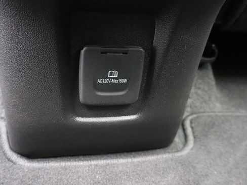 Used 2024 Chevrolet Equinox RS FWD image 21