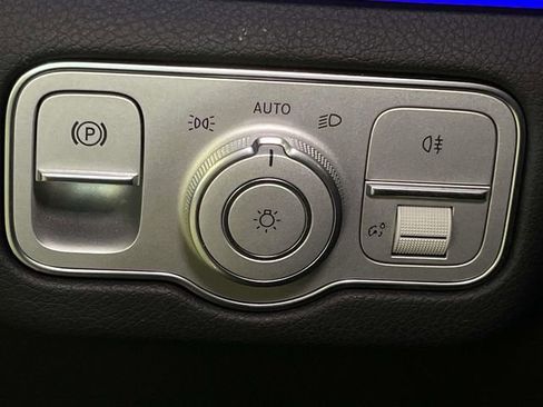 Used 2025 Mercedes-Benz GLS 450 4MATIC image 42