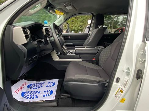 Used 2022 Toyota Tundra SR5 image 6