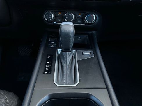 Used 2025 Nissan Kicks SV image 20