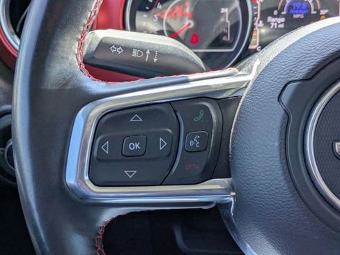 Used 2022 Jeep Gladiator Rubicon w/ LED Lighting Group AWD/4WD image 16
