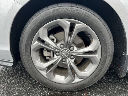 Used 2024 Honda Accord EX image 12