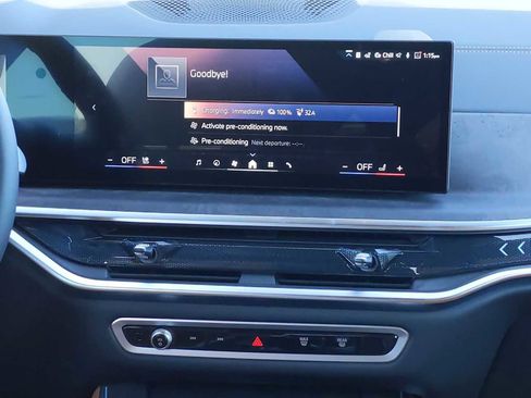 Used 2025 BMW X5 xDrive50e image 29