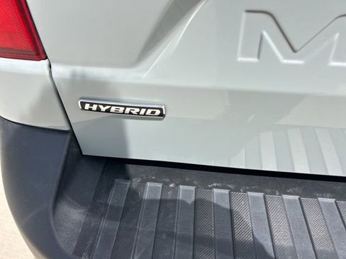Used 2024 Ford Maverick Lariat FWD image 4