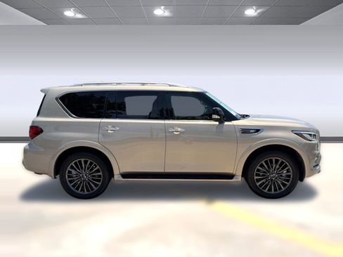 Used 2022 INFINITI QX80 Premium Select w/ All-Season Package RWD image 8