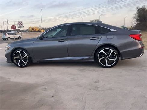 Used 2020 Honda Accord Sport image 4