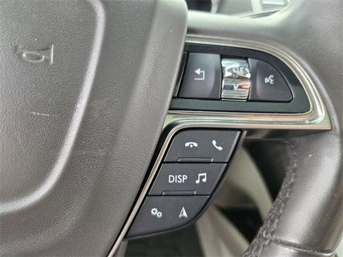 Used 2019 Lincoln Nautilus Reserve image 26