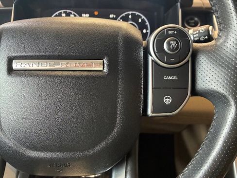 Used 2017 Land Rover Range Rover Sport HSE image 22