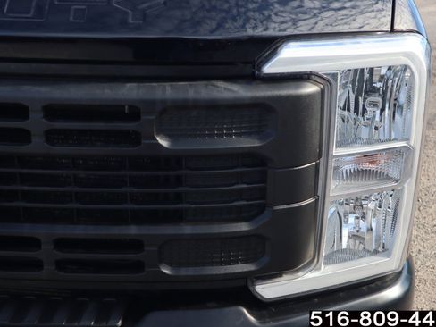 Used 2025 Ford F350 XL image 40