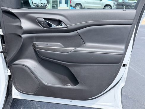 Used 2020 GMC Acadia SLT AWD/4WD image 33