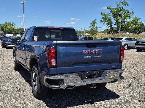 Used 2024 GMC Sierra 1500 SLE w/ Preferred Package AWD/4WD image 5