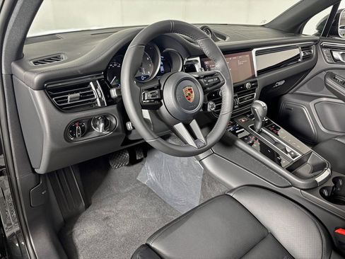 New 2026 Porsche Macan S image 4