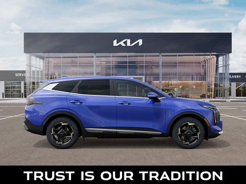 New 2026 Kia Sportage EX image 7