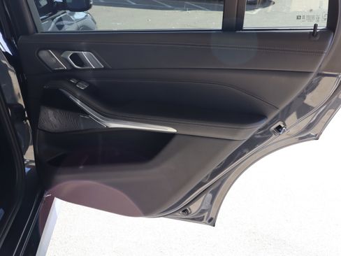 Used 2019 BMW X7 xDrive50i w/ Dynamic Handling Package image 36