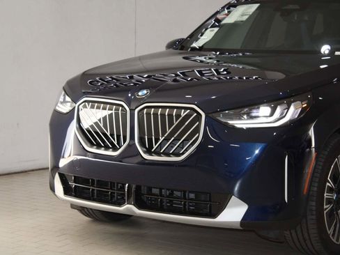 Used 2025 BMW X3 xDrive30i image 2