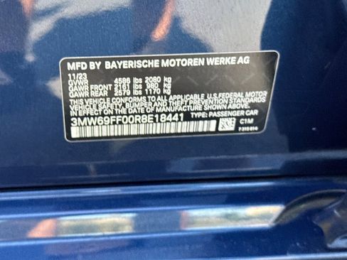 Used 2024 BMW 330i Sedan w/ Premium Package RWD image 40