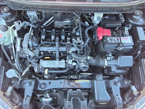 Used 2022 Nissan Kicks S FWD image 18