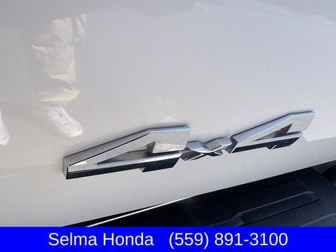 Used 2024 Toyota Tacoma SR5 AWD/4WD image 25