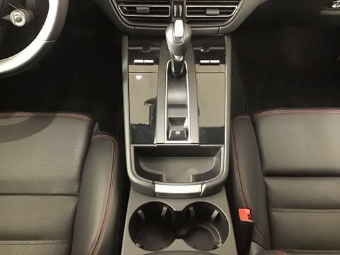 Certified 2023 Porsche Macan GTS w/ Sport Chrono Package AWD/4WD image 25