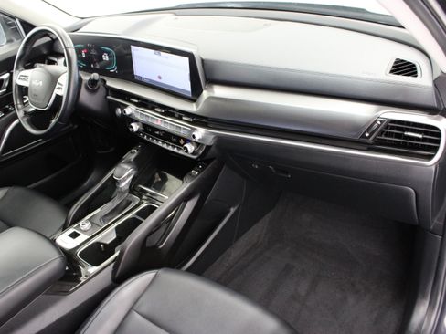 Used 2025 Kia Telluride S FWD image 41