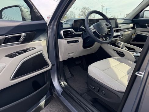 New 2025 Kia Telluride EX w/ EX Captain's Chair Package image 11