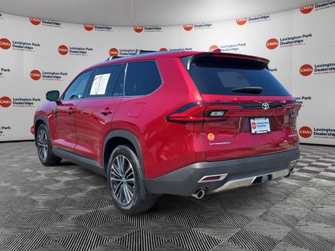 Used 2024 Toyota Grand Highlander AWD Hybrid image 5