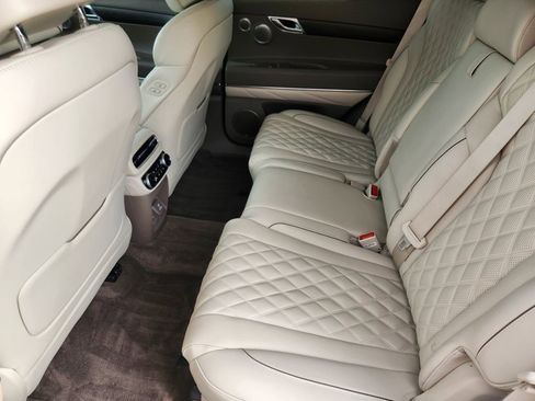 Used 2021 Genesis GV80 3.5T Prestige w/ Prestige Package 07 image 18