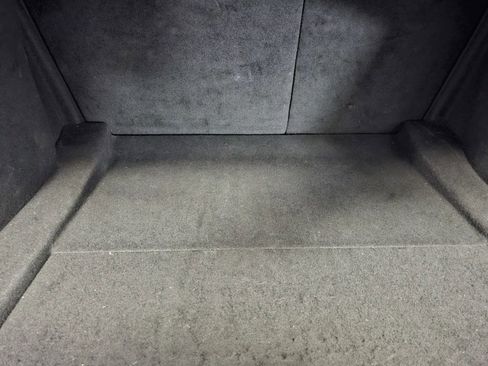 Used 2018 Tesla Model 3 RWD image 10