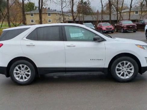 Certified 2019 Chevrolet Equinox LT w/ LPO, Blackout Package image 9