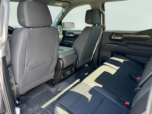 Used 2025 GMC Sierra 1500 Elevation RWD image 18