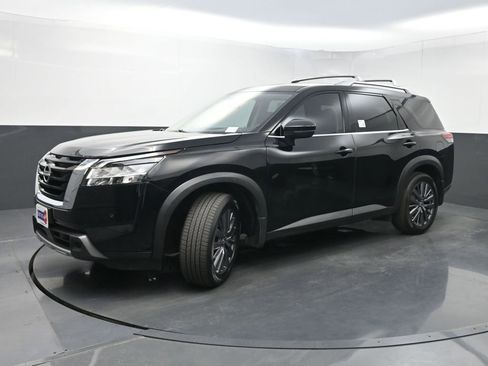 Used 2024 Nissan Pathfinder SL w/ SL Premium Package image 25