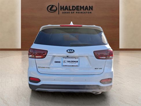 Used 2019 Kia Sorento EX image 5