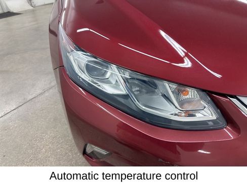 Used 2017 Chevrolet Volt Premier w/ Driver Confidence II Package FWD image 15