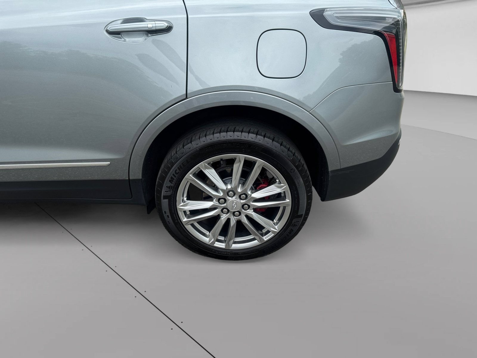 Used 2023 Cadillac XT5 Sportv AWD/4WD image 5