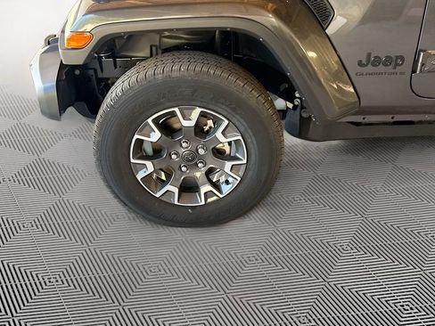 New 2026 Jeep Gladiator Mojave AWD/4WD image 33