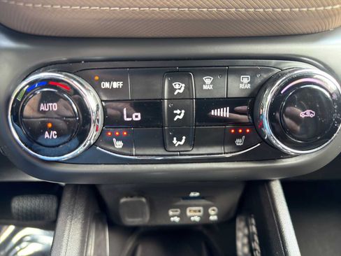 Used 2021 Chevrolet TrailBlazer ACTIV w/ Sun and Liftgate Package AWD/4WD image 17